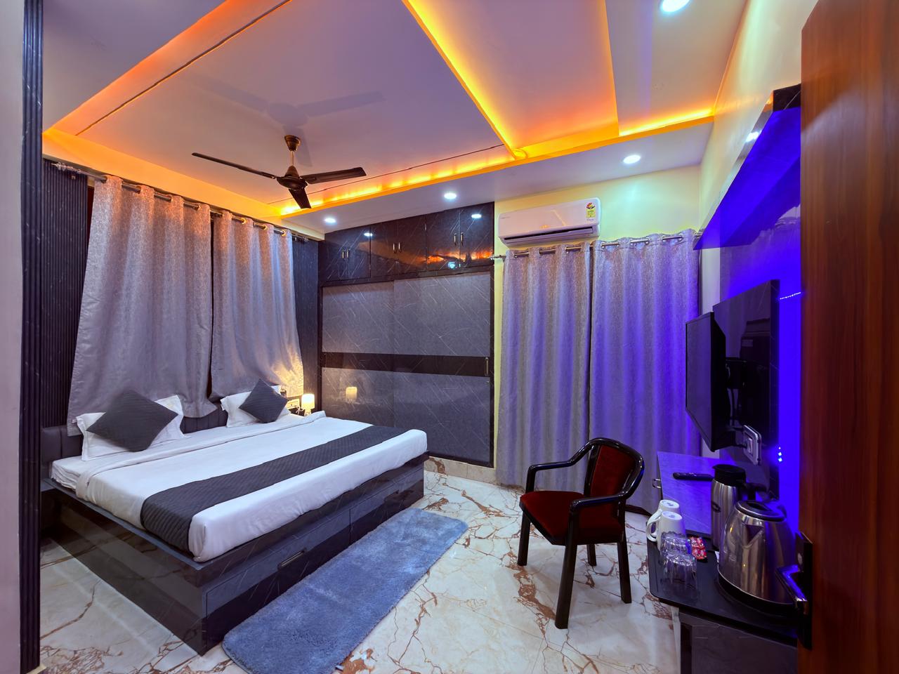 Deluxe Room at Kartikey Home Stay